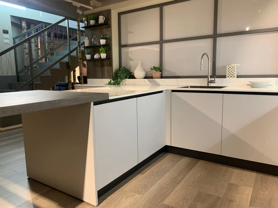 Cucina con penisola Forma 2000 TREND LINEA