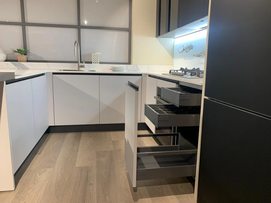 Cucina con penisola Forma 2000 TREND LINEA