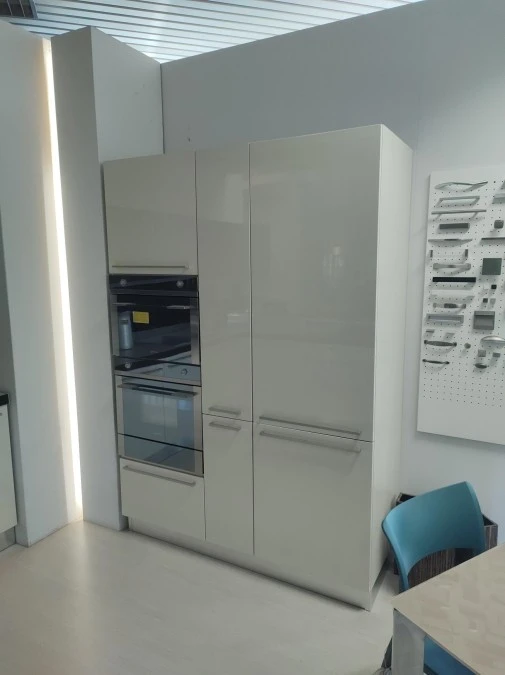 Cucina con penisola GM Cucine modello 22