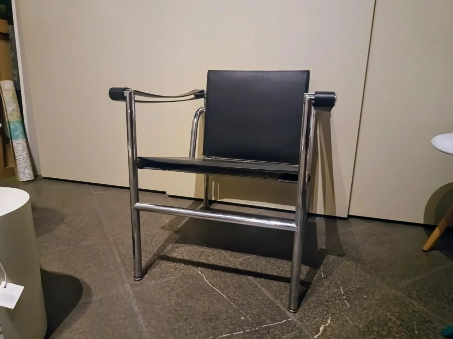 Poltrona Cassina Fauteuil dossier basculant