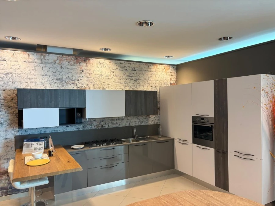 Cucina con penisola Stosa Cucine Maya