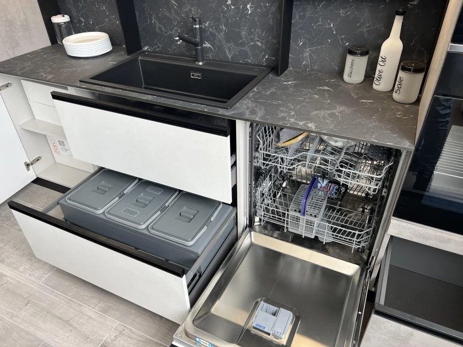 Cucina con Isola Colombini LINEA