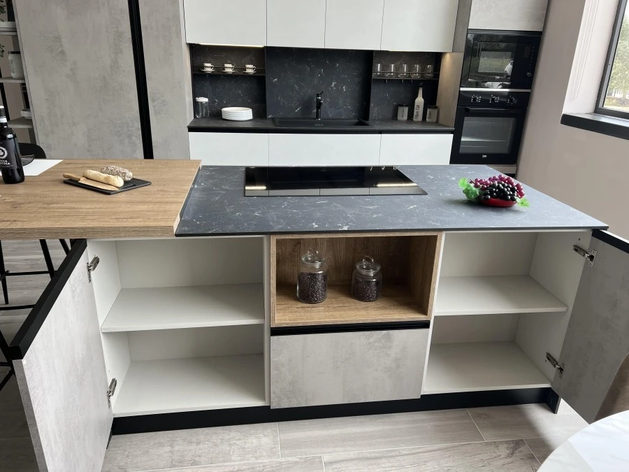 Cucina con Isola Colombini LINEA