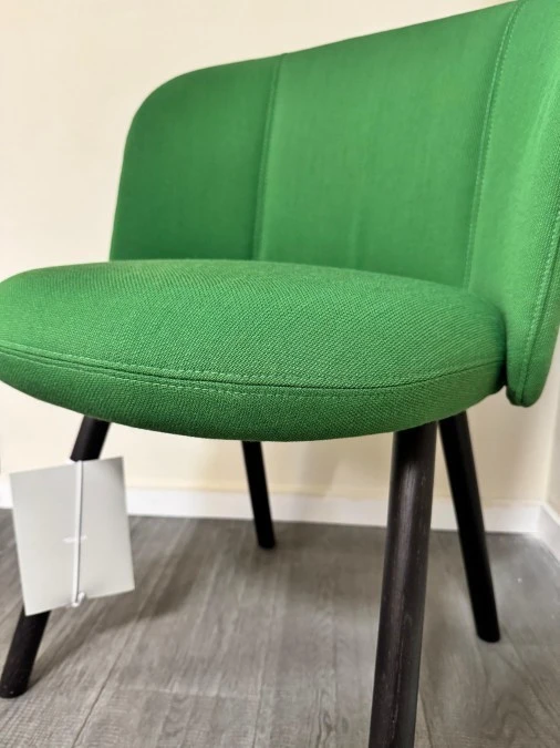Poltroncina Vitra Mikado