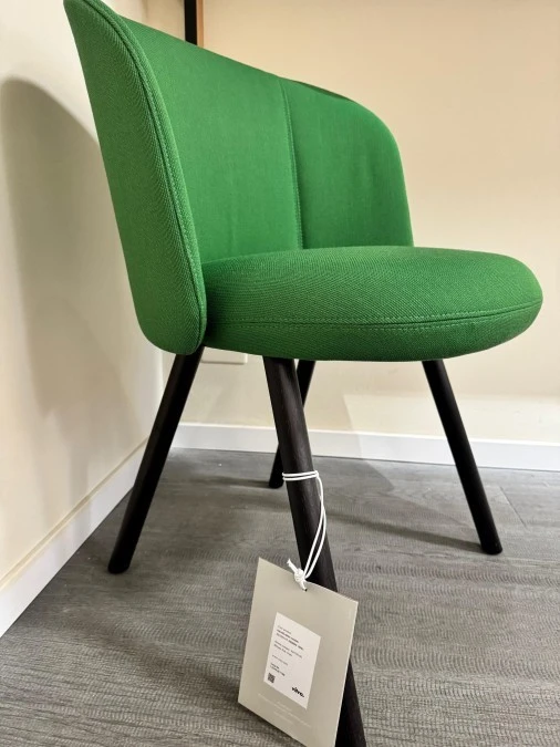 Poltroncina Vitra Mikado