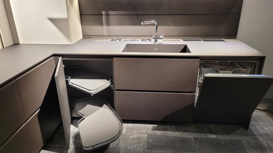 Cucina con penisola Modulnova MH6