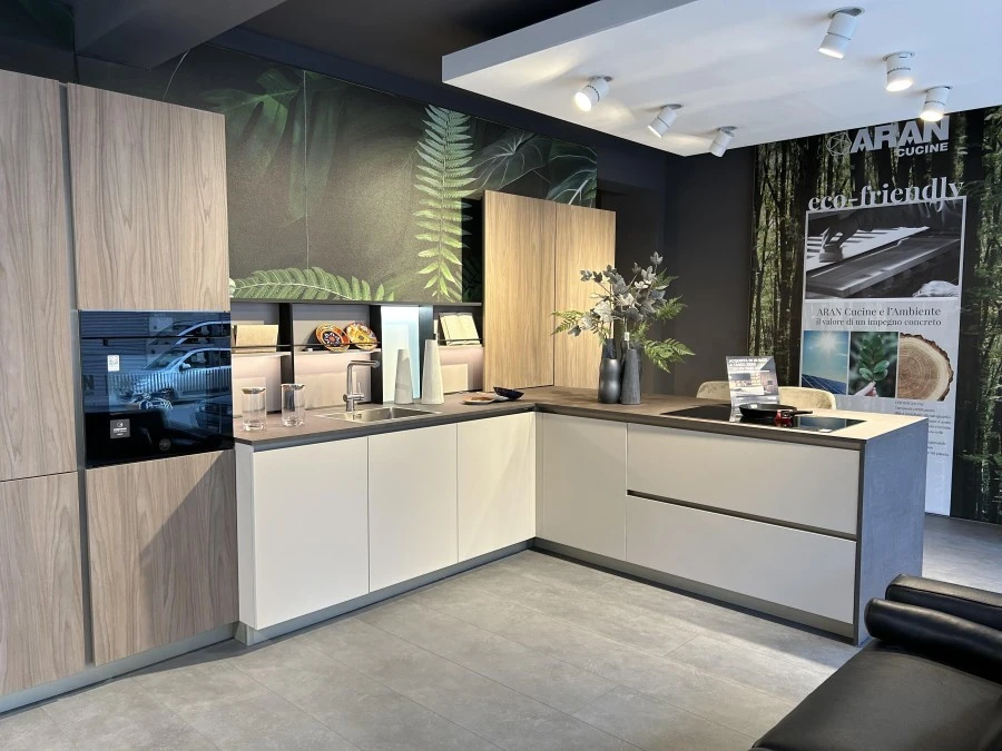 Cucina con penisola Aran cucine LAB 13