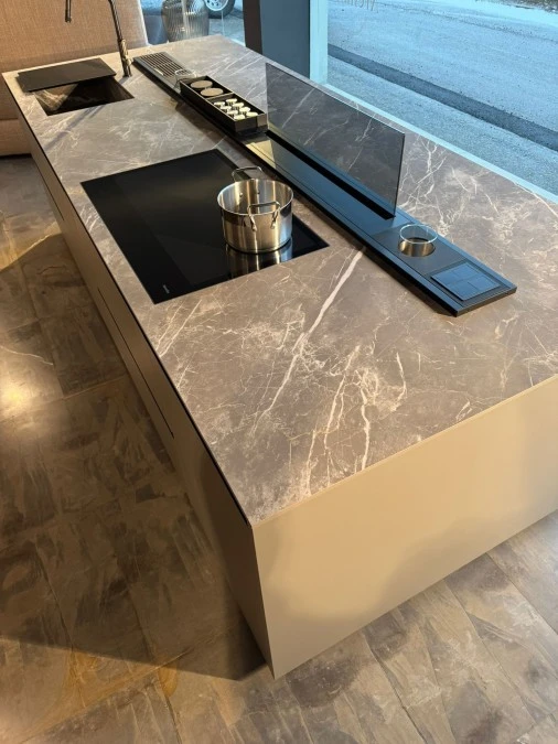 Cucina con Isola Poliform ALEA PRO