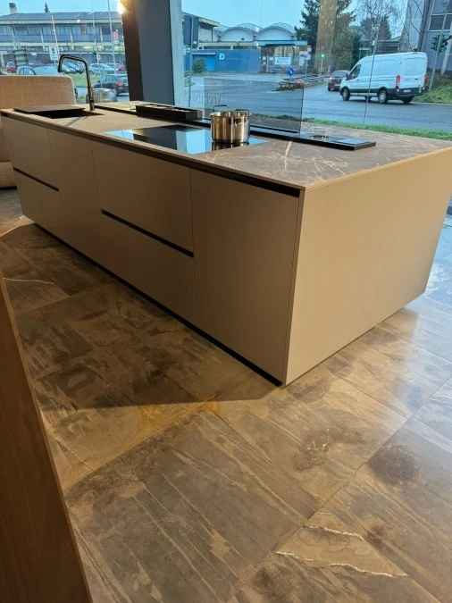 Cucina con Isola Poliform ALEA PRO