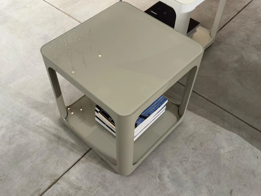 Tavolino quadrato Rimadesio Sixty