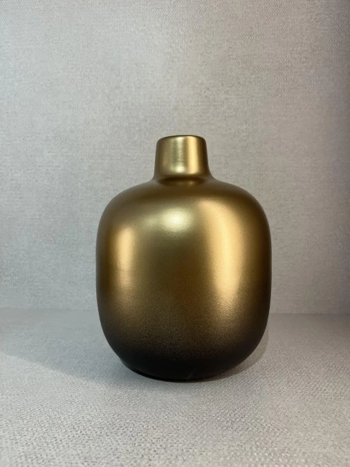 Chic small