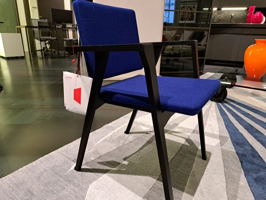 Sedia con braccioli Cassina luisa