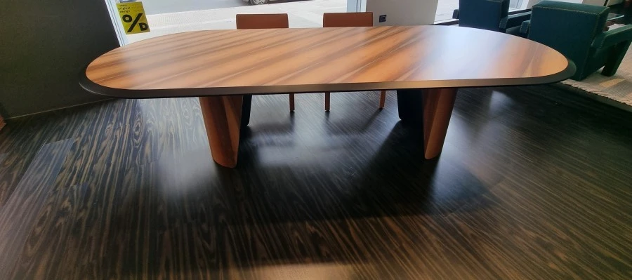 Tavolo ovale Gallotti & Radice Manto Oval