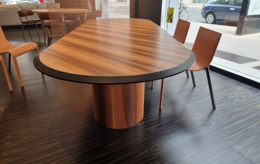 Tavolo ovale Gallotti & Radice Manto Oval
