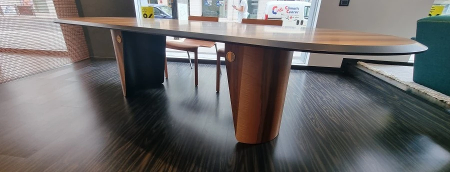 Tavolo ovale Gallotti & Radice Manto Oval