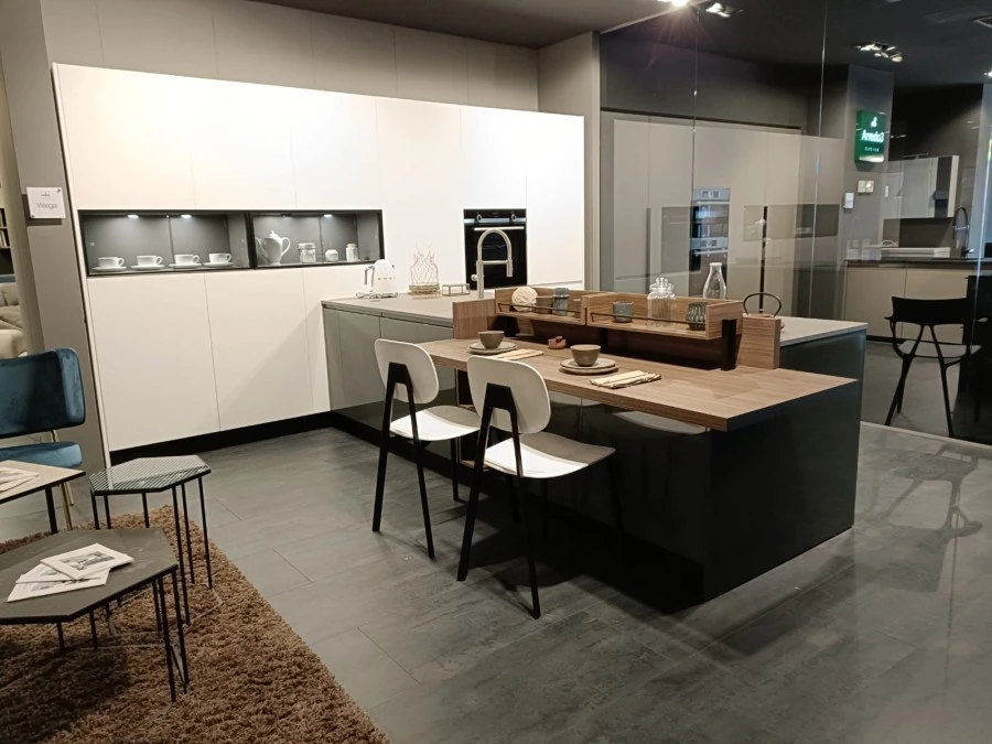 Cucina con penisola Arredo3 Wega