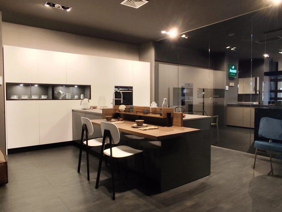 Cucina con penisola Arredo3 Wega