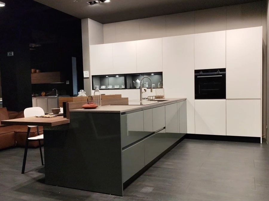 Cucina con penisola Arredo3 Wega
