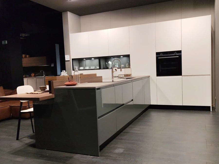 Cucina con penisola Arredo3 Wega