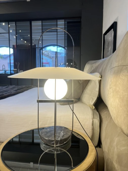 Lampada da tavolo FontanaArte Setareh