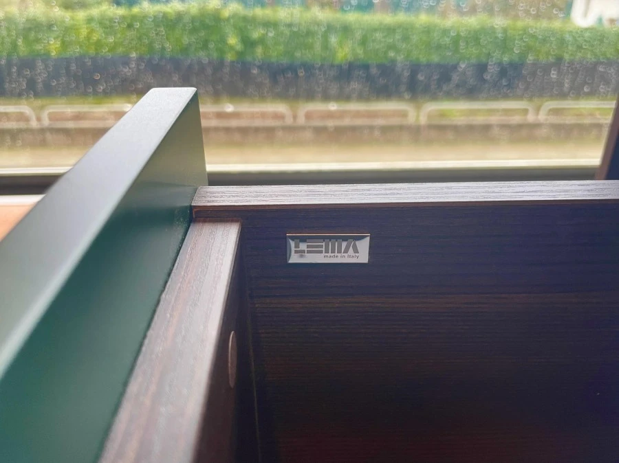 Comodino Lema Tip