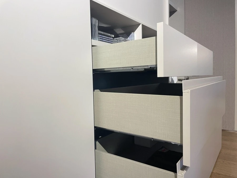 Armadio battente Zalf mobili Alterna con Porta-TV