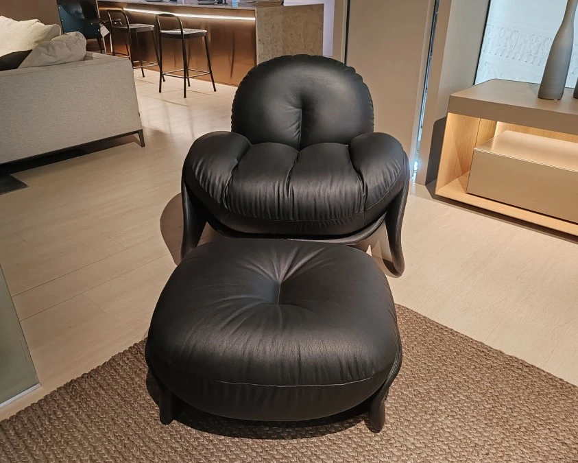 Poltrona con pouf Poltrona Frau Squash