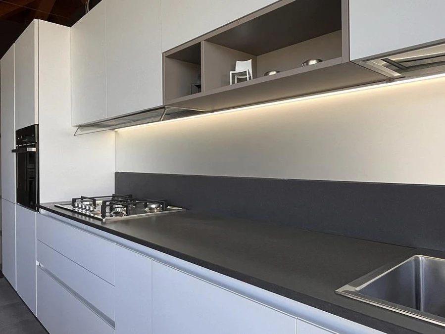 Cucina lineare Produzione Artigianale Emporio