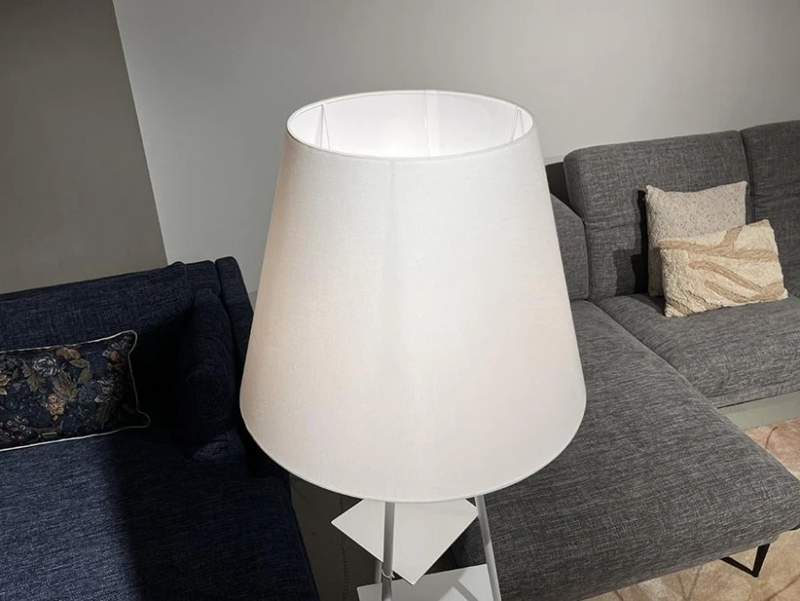 Lampada da terra Mogg TRI.BE.CA