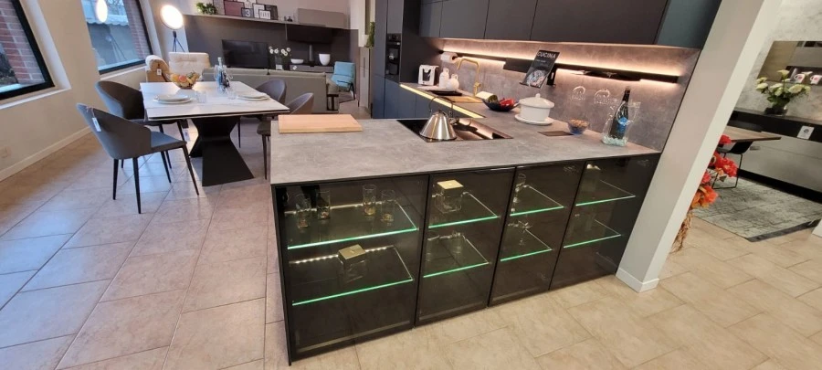 Cucina con penisola Bombelli Cucine Easy Tuoch