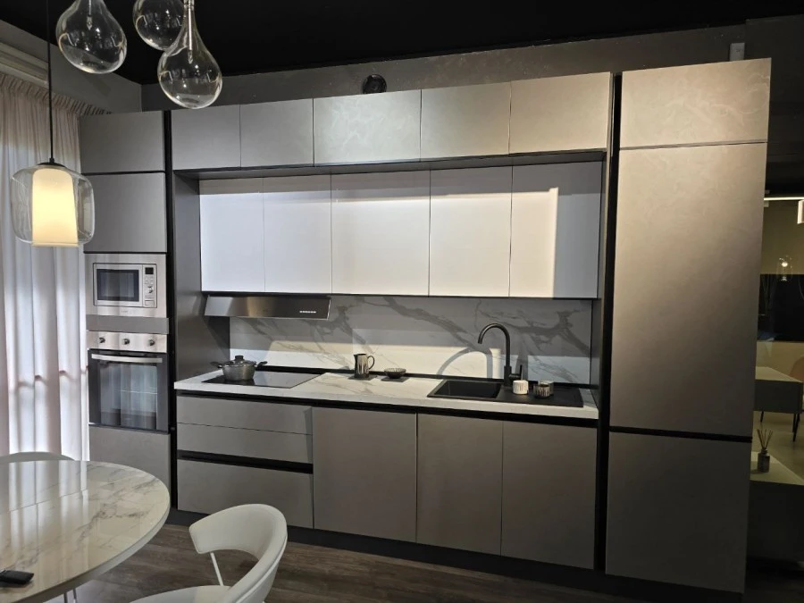 Cucina lineare Produzione Artigianale PROMO 1 MIA