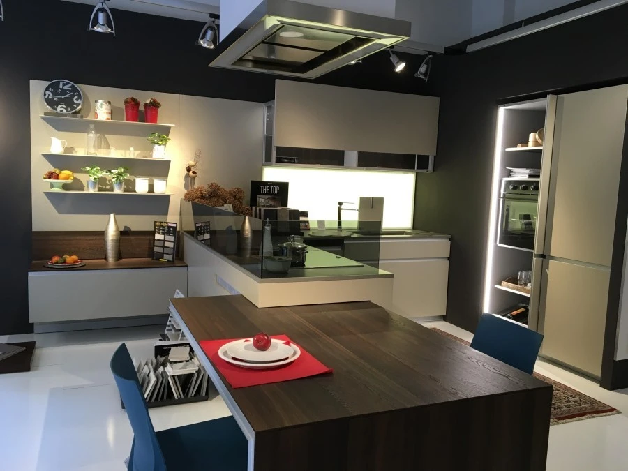 Cucina con penisola Ernestomeda Icon