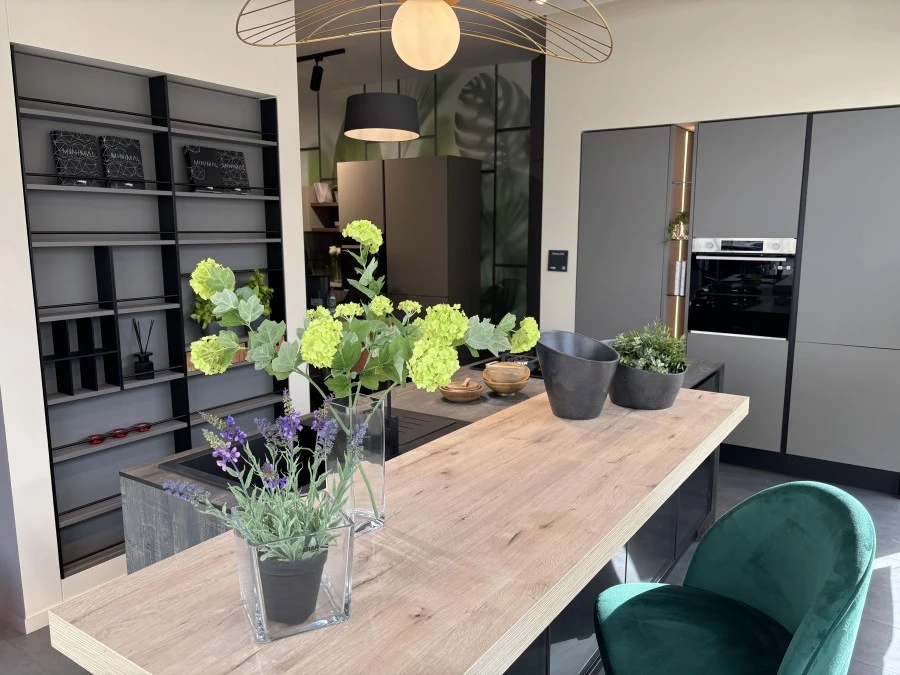 Cucina con Isola Aran cucine Penelope HPL