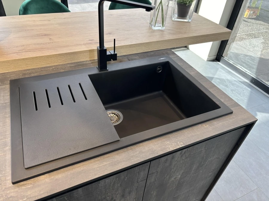 Cucina con Isola Aran cucine Penelope HPL