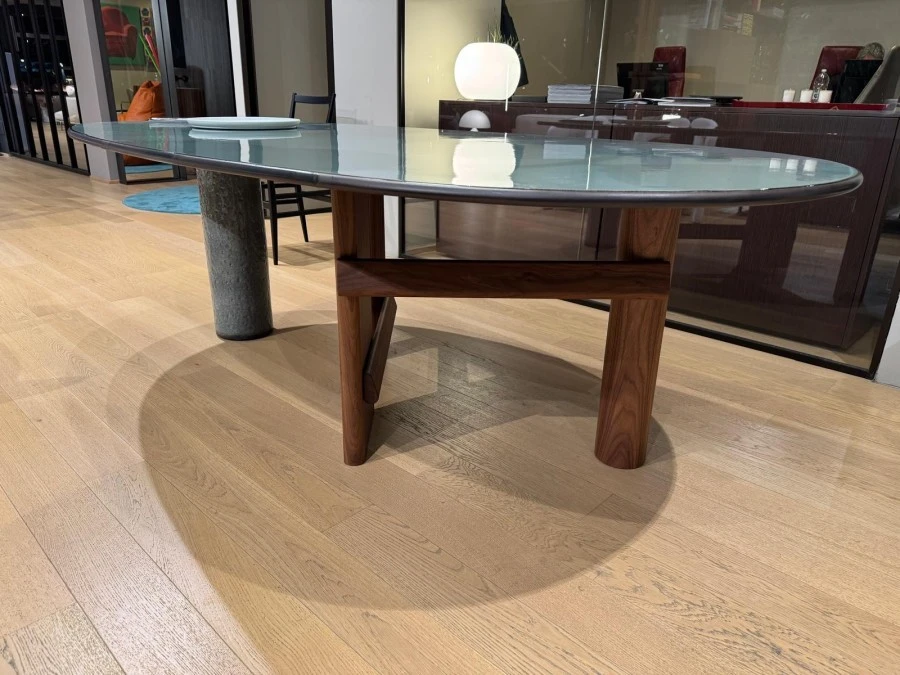 Tavolo ovale Cassina Sengu Table