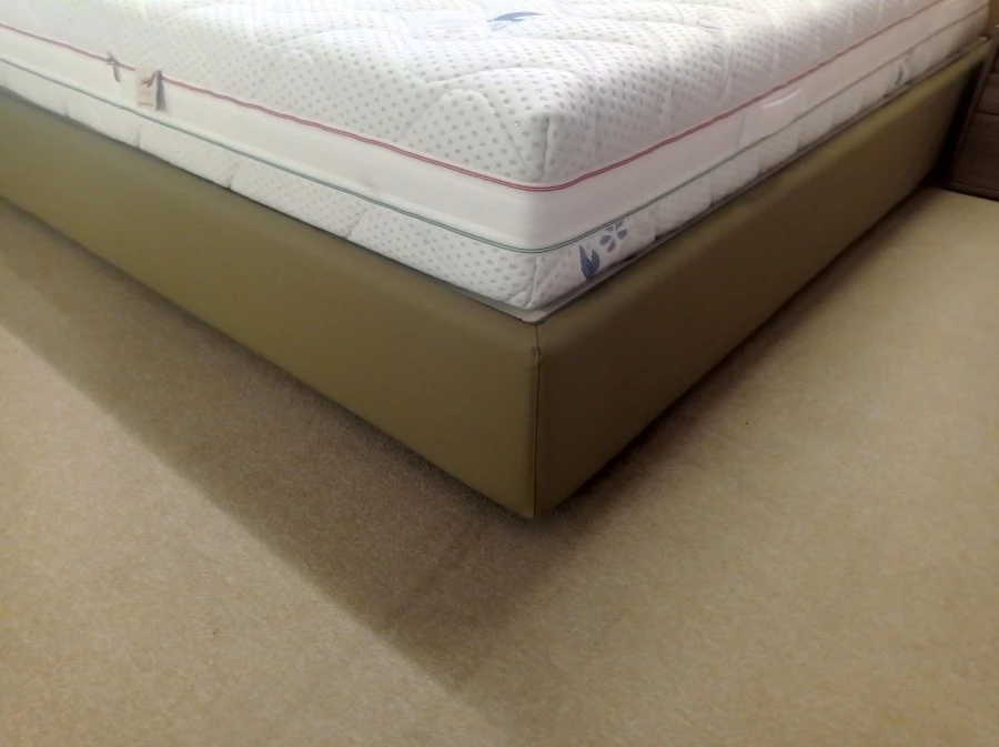Letto Kingsize Tomasella Sommier imbottito