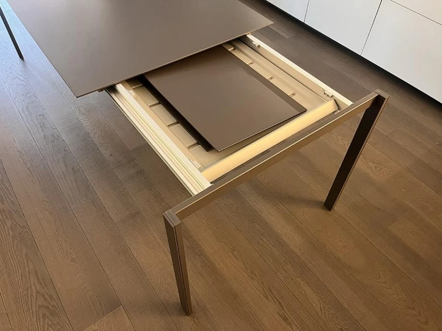 Tavolo allungabile Kristalia Thin-k