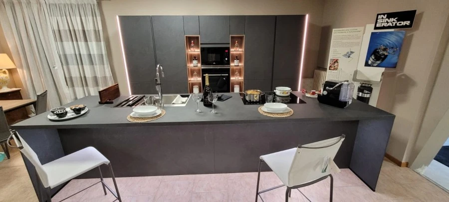 Cucina con Isola Bombelli Cucine Stone Art