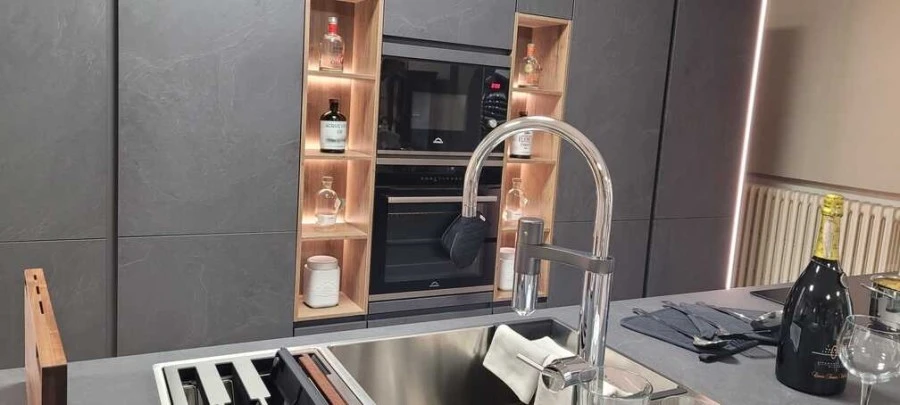 Cucina con Isola Bombelli Cucine Stone Art