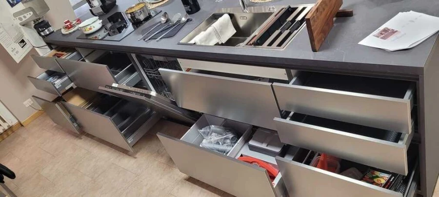 Cucina con Isola Bombelli Cucine Stone Art