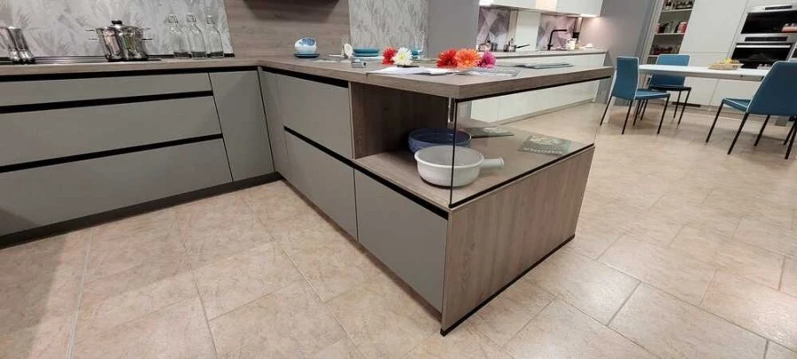 Cucina con penisola Bombelli Cucine Easy Tuoch
