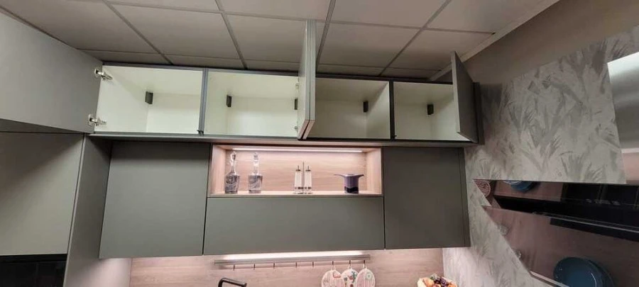 Cucina con penisola Bombelli Cucine Easy Tuoch
