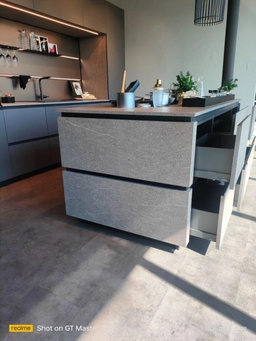Cucina con Isola Stosa Cucine METROPOLIS