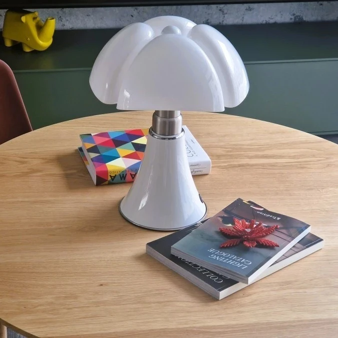 Lampada da tavolo Martinelli pipistrello cordless