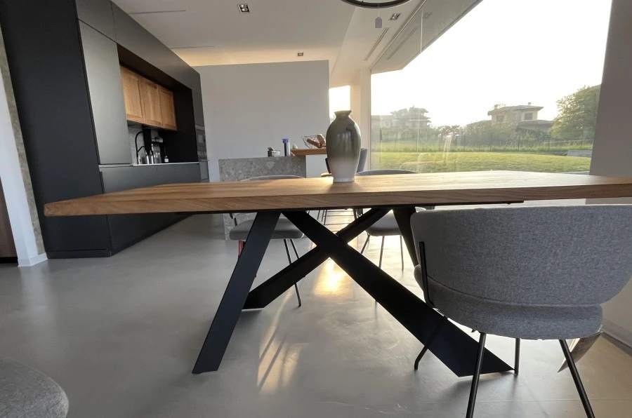 Olivari Srl - Alta Corte tavolo metal_