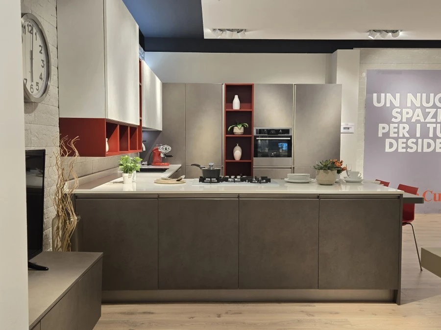 Cucina con penisola Veneta Cucine Start Time Presa