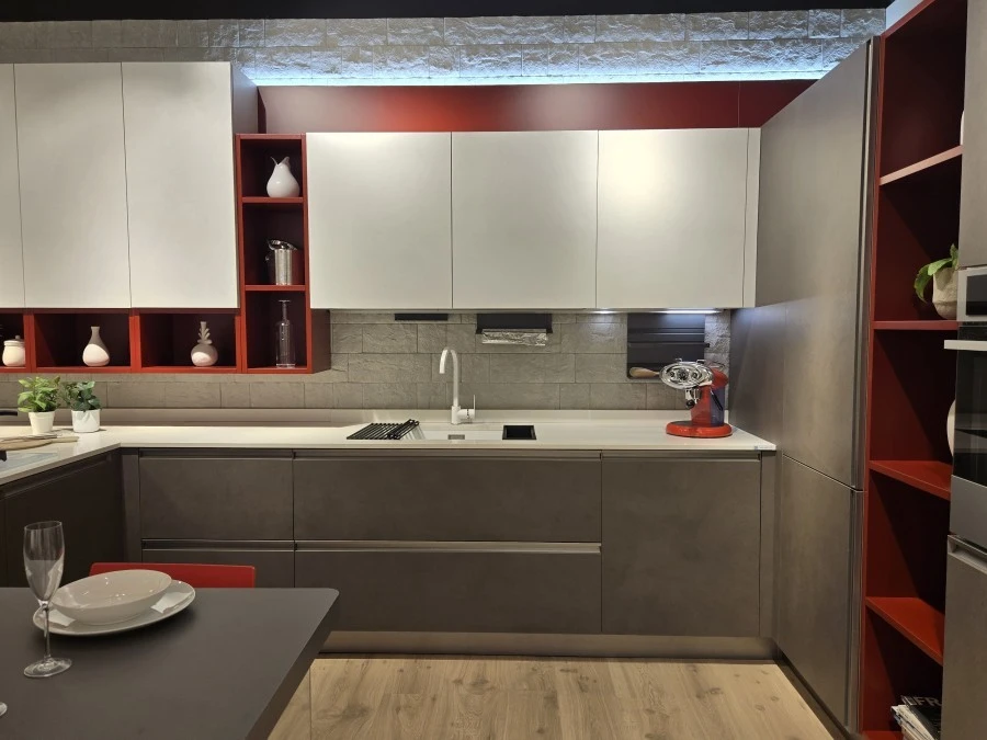 Cucina con penisola Veneta Cucine Start Time Presa