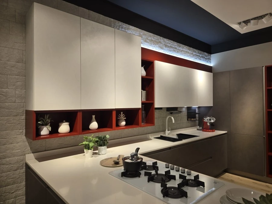 Cucina con penisola Veneta Cucine Start Time Presa