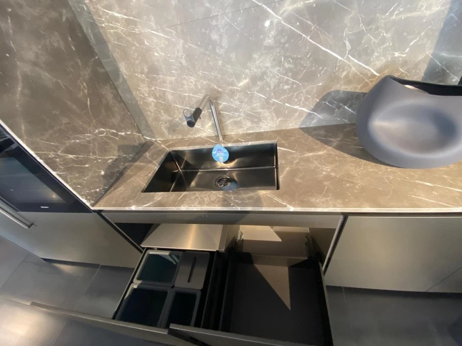 Cucina con Isola Key SLIM + KUADRA