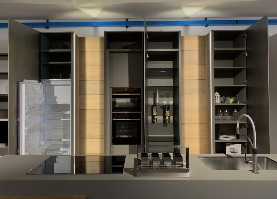 Cucina con Isola Modulnova BLADE METALLI
